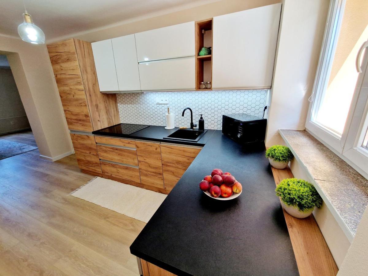 City Center Apartment - Self Check-In Spisska Nova Ves Ngoại thất bức ảnh