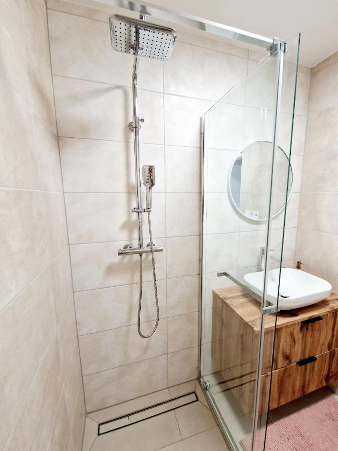 City Center Apartment - Self Check-In Spisska Nova Ves Ngoại thất bức ảnh